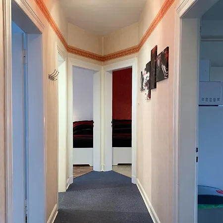 3 Zimmerwohnung Mit Garten Apartment *