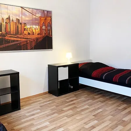 شقة 3 Zimmerwohnung Mit Garten *