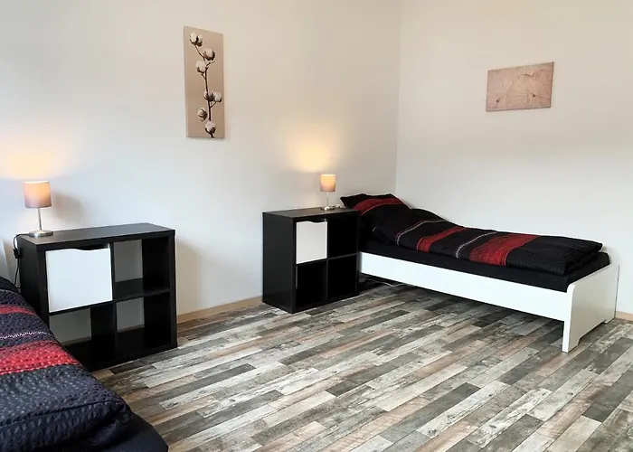 3 Zimmerwohnung Mit Garten * لينهشتات