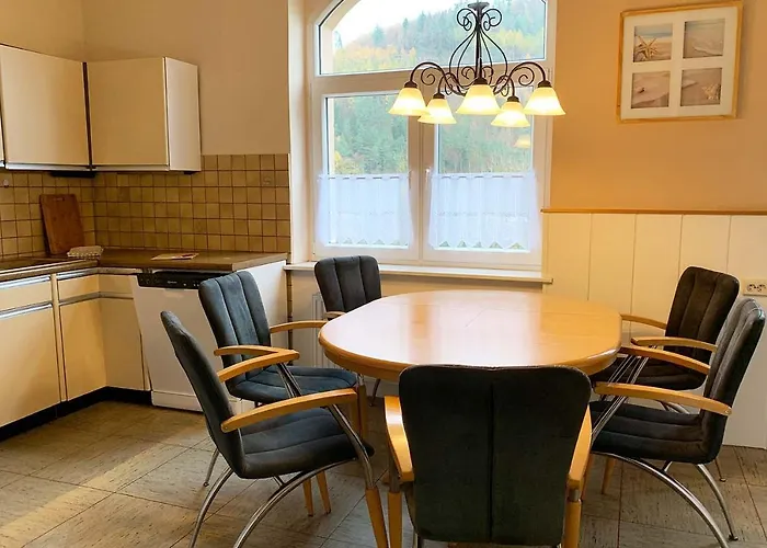 3 Zimmerwohnung Mit Garten