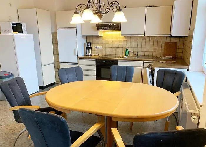 3 Zimmerwohnung Mit Garten